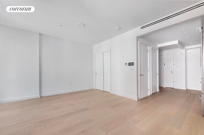 Foto del edificio - 300 W 30th St
