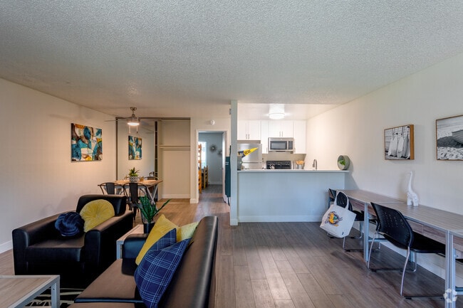 1BR,1BA - 657SF - The Hilltop