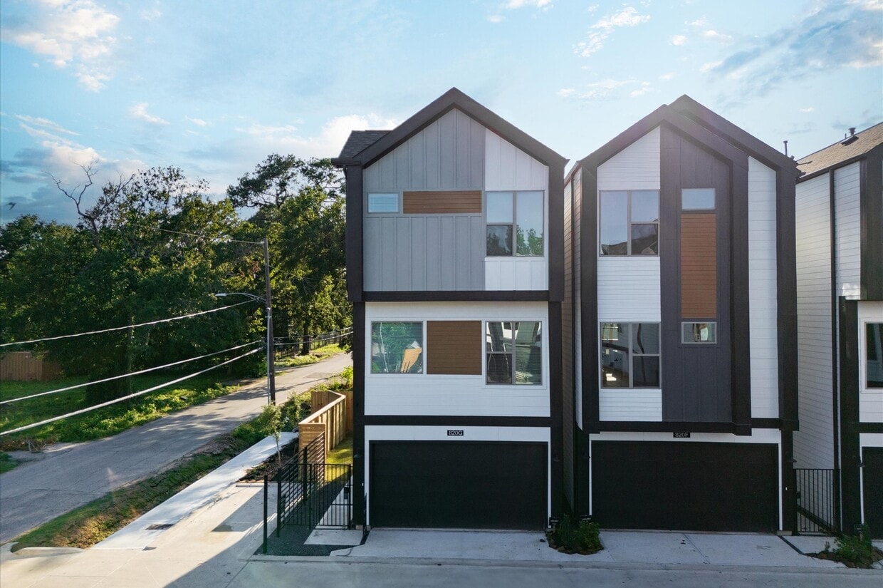 Primary Photo - 812 Curtin St