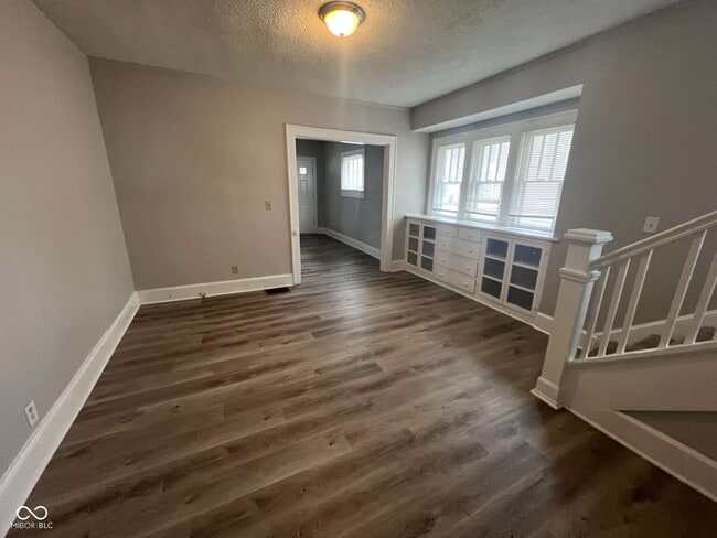 Building Photo - 3948 Boulevard Pl