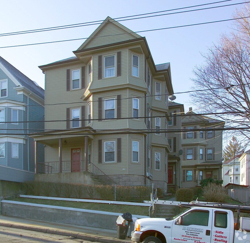 Primary Photo - 189-195 Middle St
