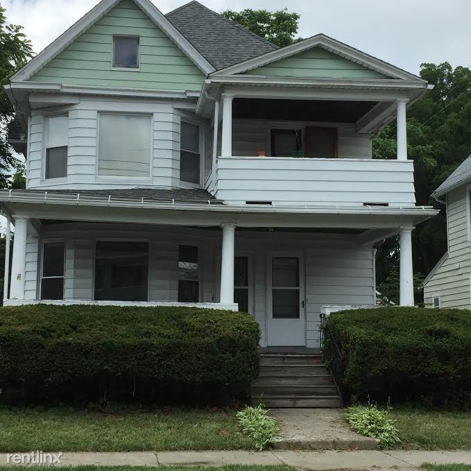 Primary Photo - 52 Vine St