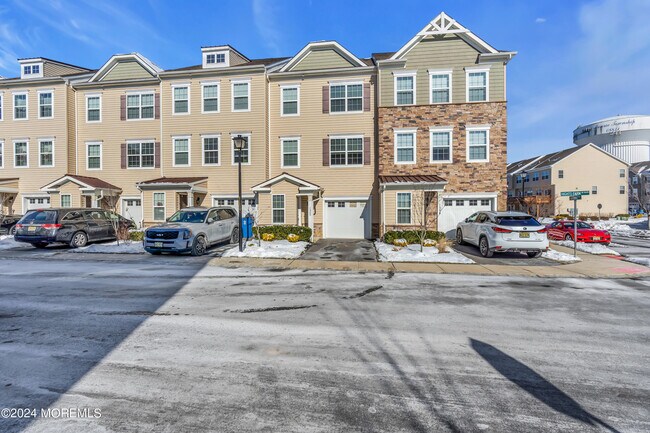 Foto del edificio - 1505 Hights Farm Rd S