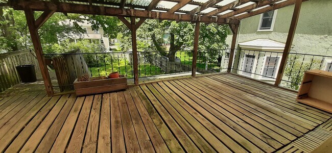 Foto del edificio - 408 E Lincoln St