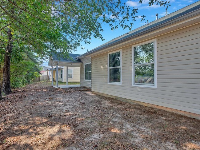 Building Photo - 74 Camden Way