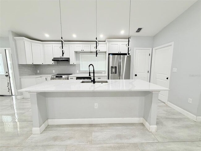 Building Photo - 1543 Heather Way