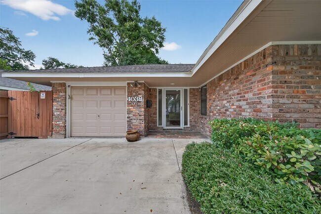 Building Photo - 4038 Cheena Dr