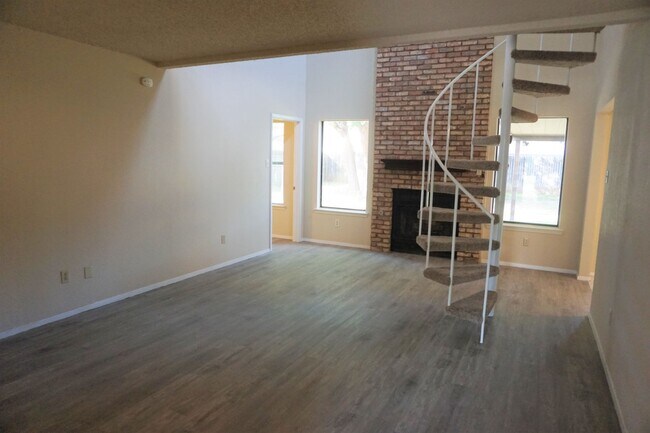 Building Photo - 3710 101st Available 07/09