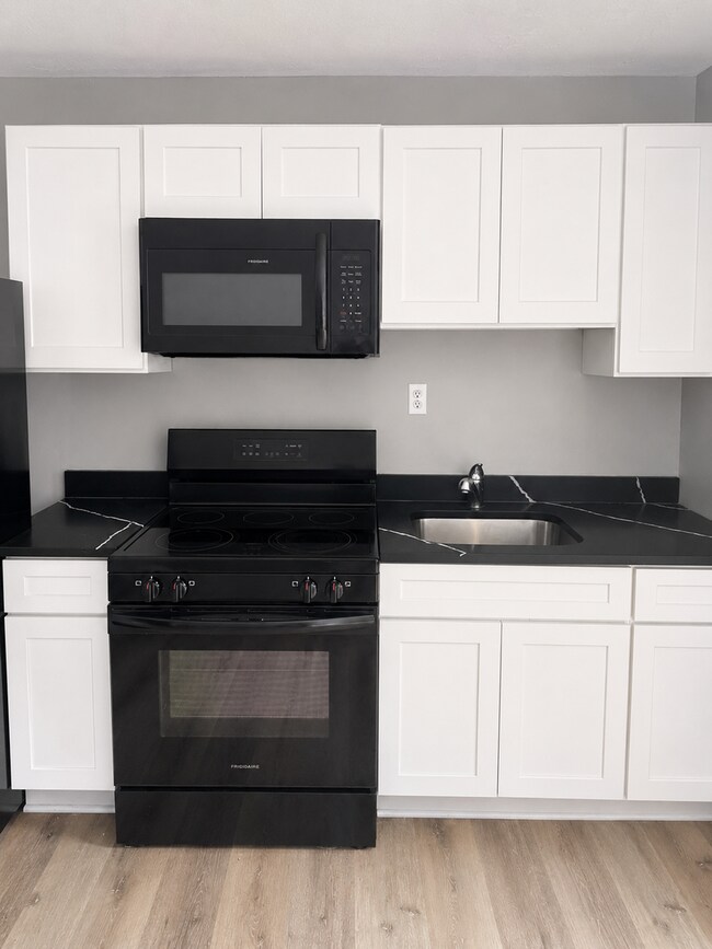 Foto del edificio - 2956 Cornwall Rd