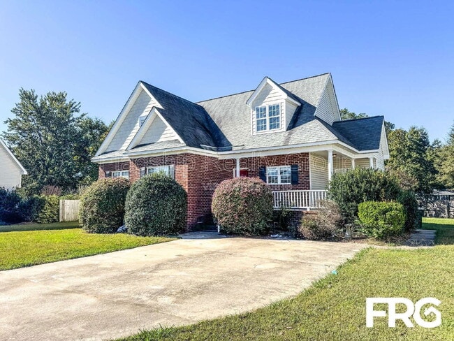 Building Photo - 2426 Pinetops Dr