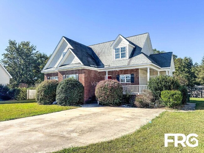 Foto del edificio - 2426 Pinetops Dr