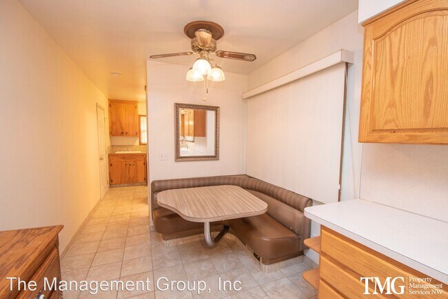 Building Photo - 3 br, 1.5 bath House - 2832 E. 1st Avenue