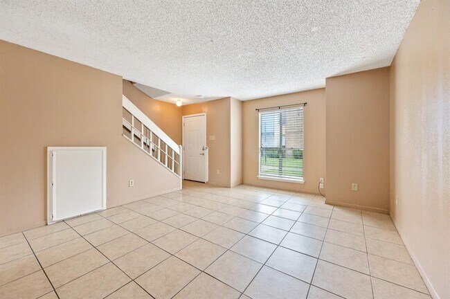 Building Photo - 11685 Alief Clodine Rd