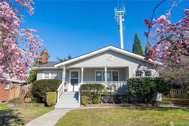 Building Photo - 6910 37th Ave SW