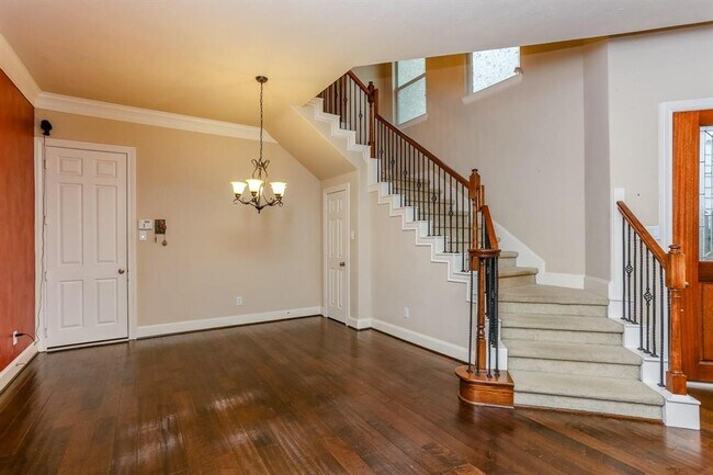 Foto del edificio - 5819 Petty St