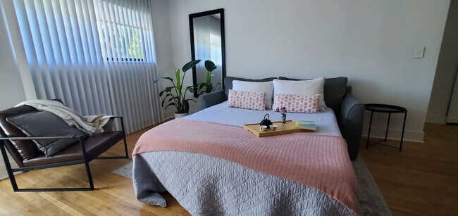 Foto del edificio - 740 SW 9th St