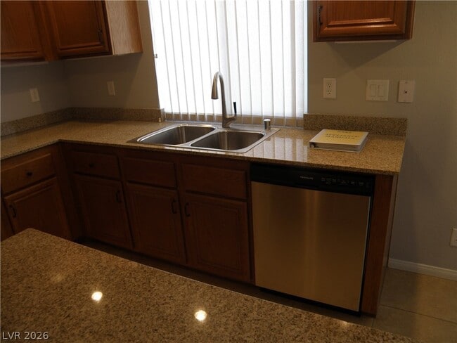 Building Photo - 6542 Samba Ave