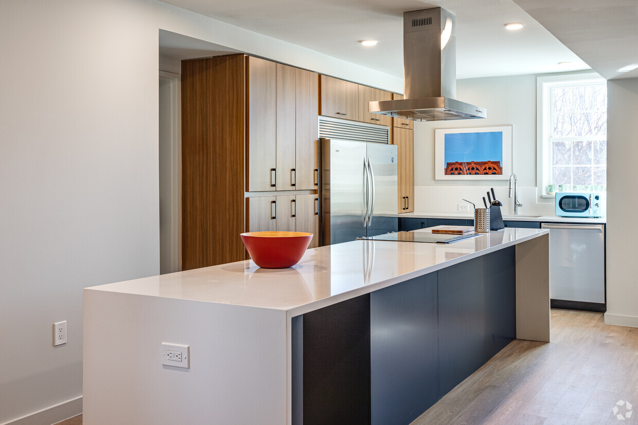 Foto principal - 6 BR, 6 BA Co-living Apartment, Artist Des...