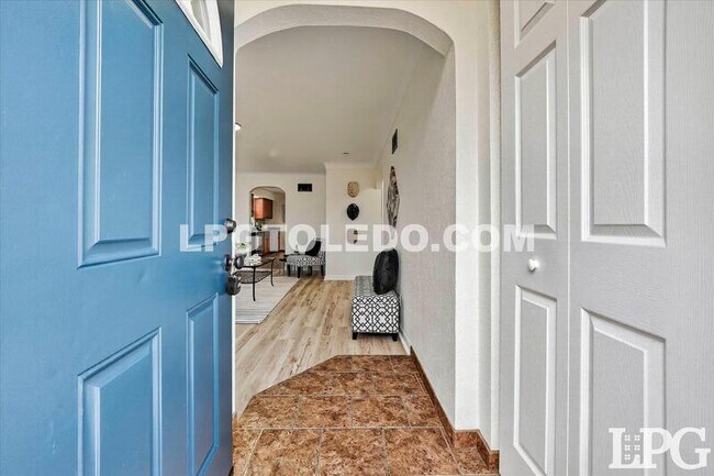 Foto del edificio - 5831 Gany Mede Dr