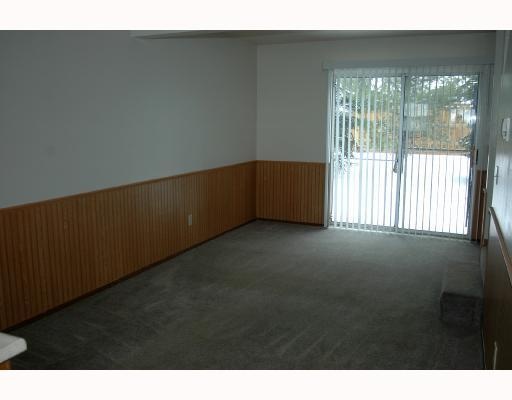 Living Room - Northside Manor Apartments