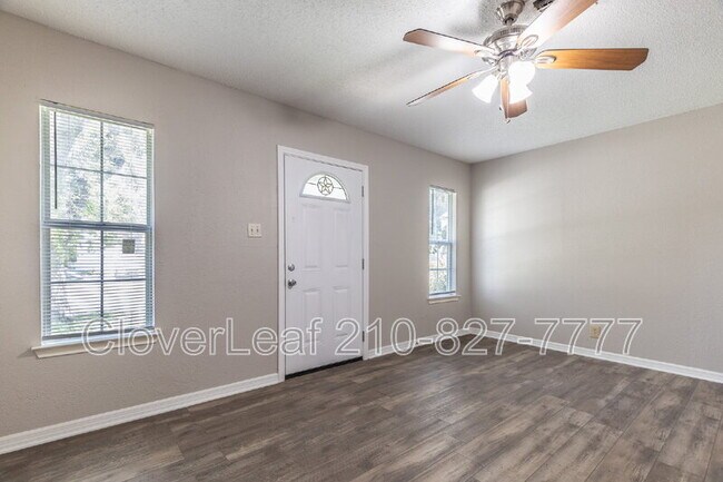 Foto del edificio - 512 Curtiss Ave