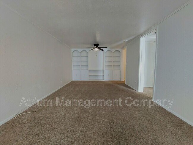 Foto del edificio - 1295 N Holland Pkwy