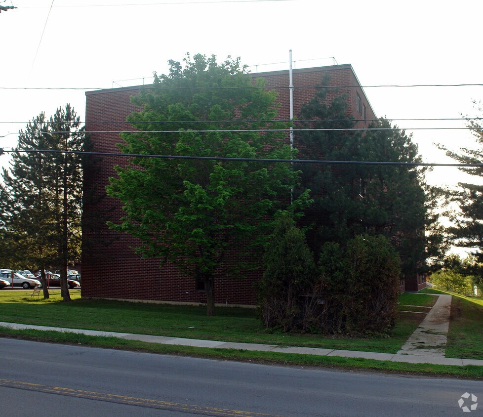 Foto del edificio - Leray Street Apartments