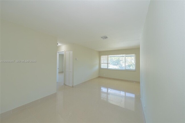 Building Photo - 939 Magnolia Dr