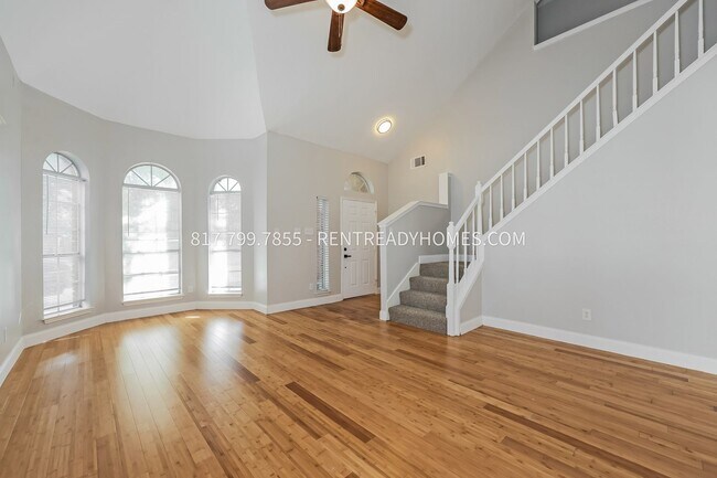 Building Photo - 937 Grasswood Dr