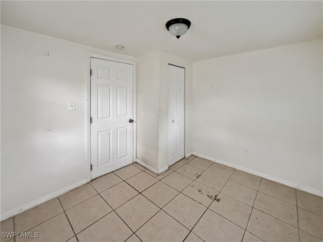 Foto del edificio - 1615 Evans Ave