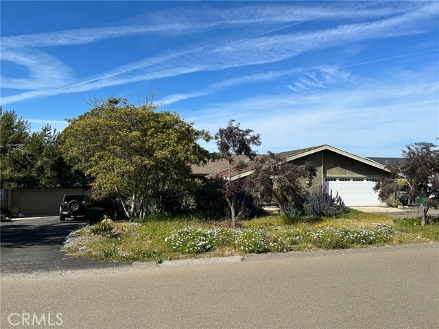 Building Photo - 836 Highland Dr
