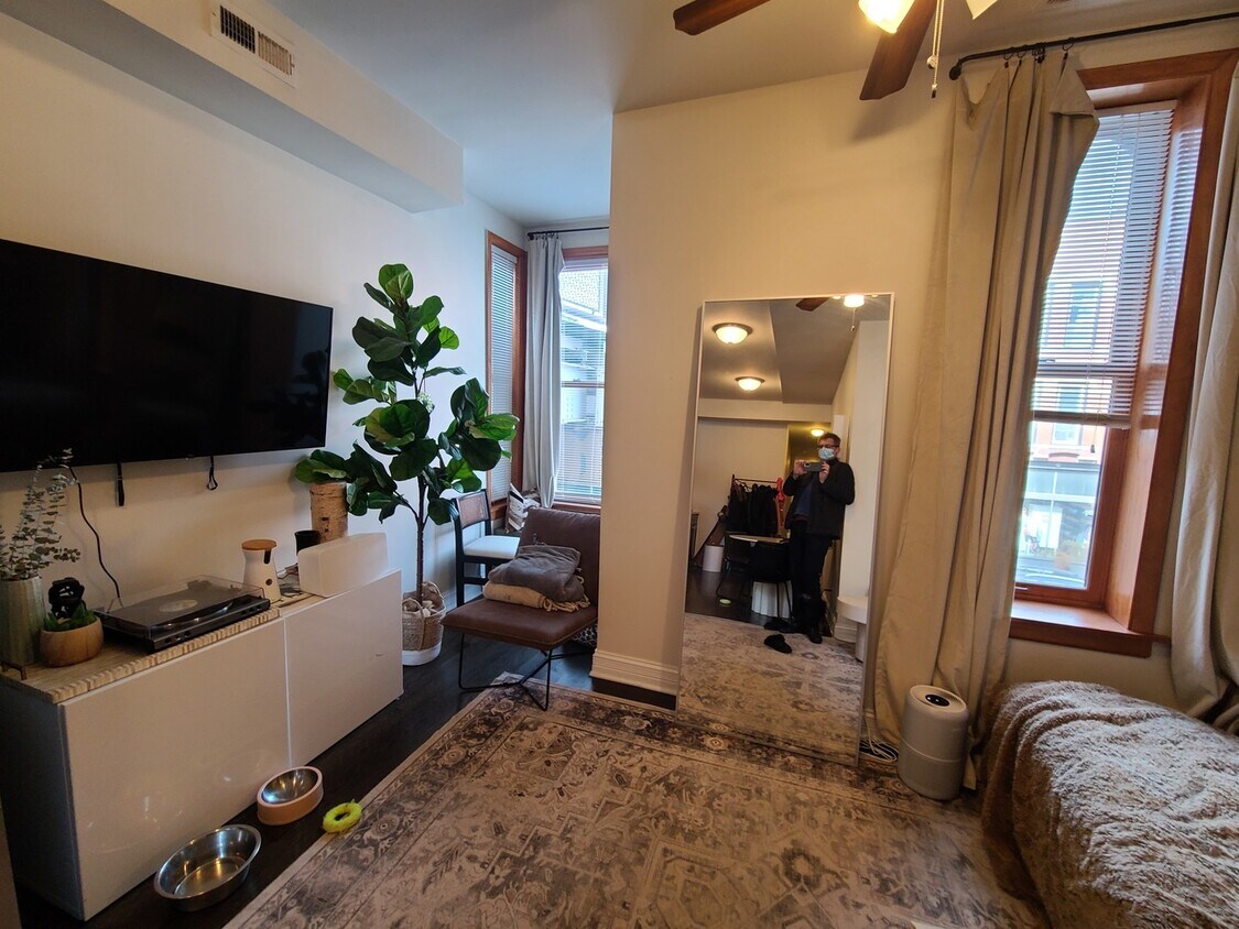 Foto principal - 939 W Armitage Ave