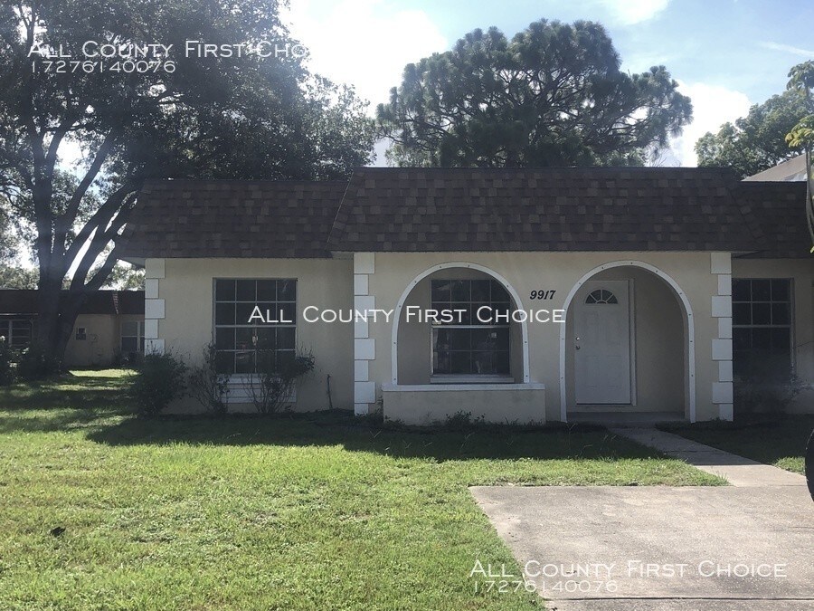 End unit villa with 3 bedrooms Condo for Rent in Seminole, FL