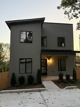 Building Photo - 2306 Ilolo St
