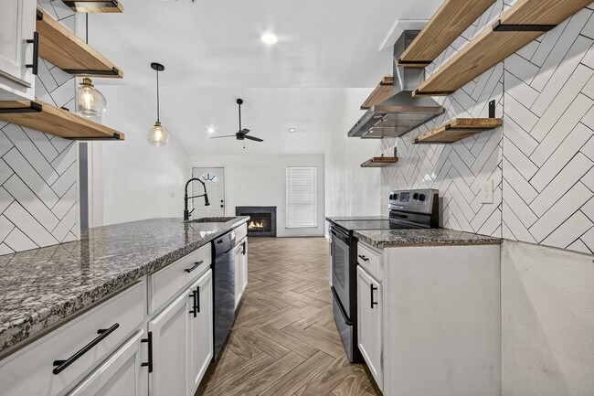 Building Photo - 4530 Stanford Ct