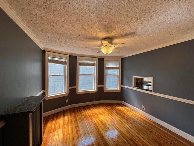 Building Photo - 57 Clarendon Ave