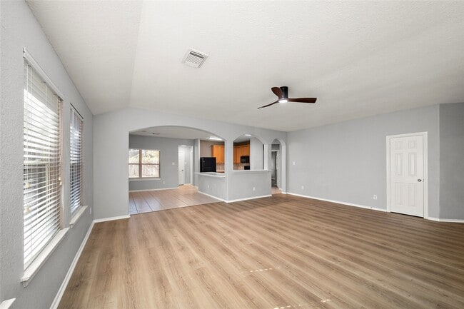 Building Photo - 62 Rookwood Ct