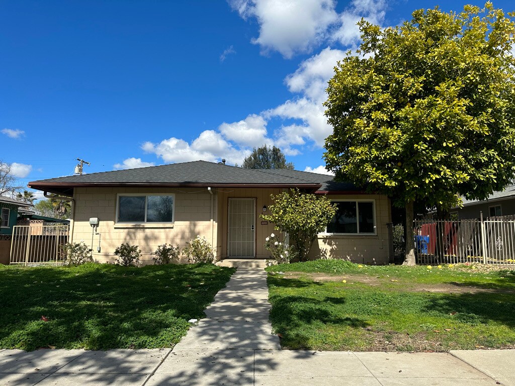 Foto principal - 646 W Peralta Way