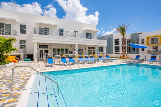 Building Photo - Caspian Delray