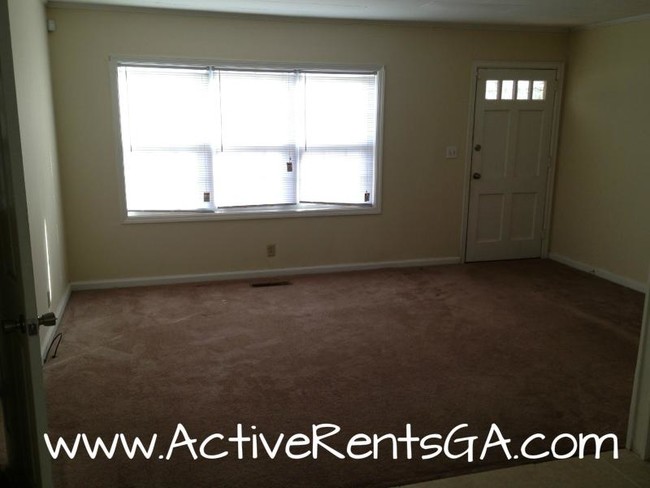 Building Photo - 2990 Alta Vista Ave