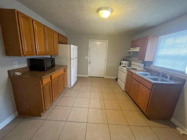 Foto del edificio - 103 W 17th St