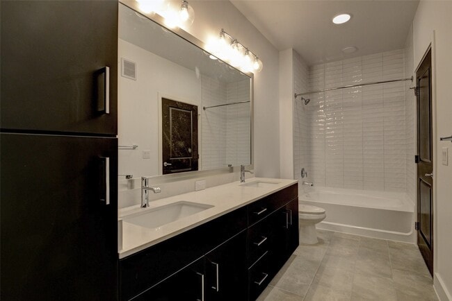 Foto del edificio - 6400 Washington Ave