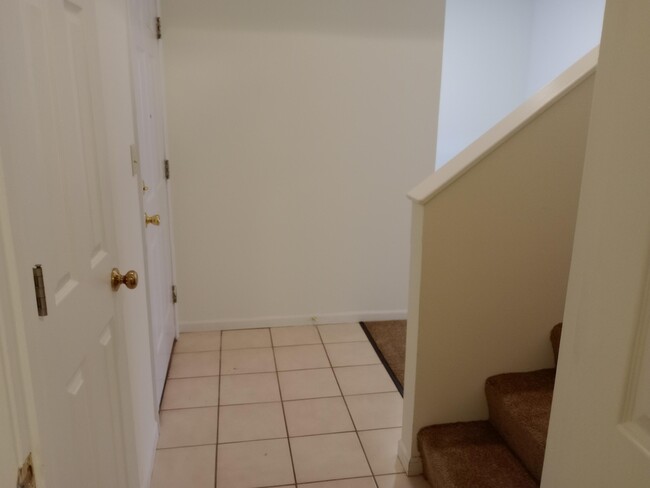 Building Photo - 3256 Wind River Cir