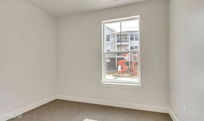 Building Photo - 3 br, 2 bath Condo - 532 North 360 West H532