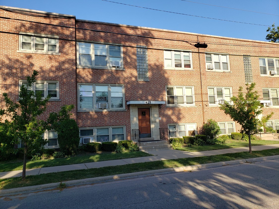 Foto principal - 425 Laurel Ave