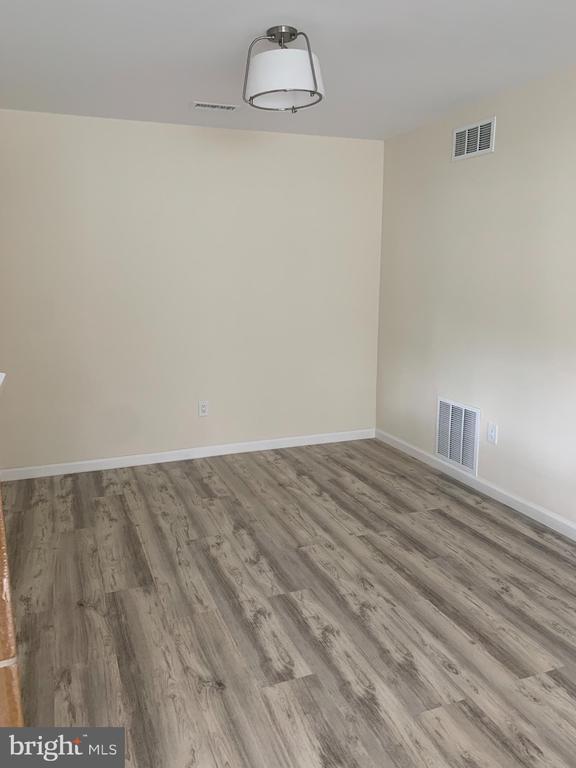 Foto del edificio - 442 Thornwood Dr