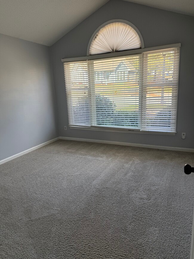 downstairs bedroom - 2728 Sawgrass Ct