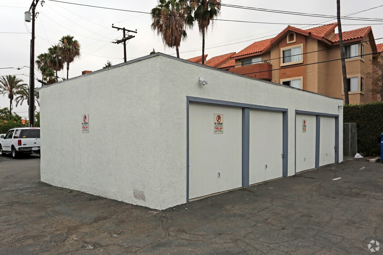 Foto del edificio - 14052 Buena St