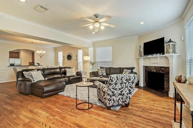 Building Photo - 2604 Enclave At Shady Acres Ct