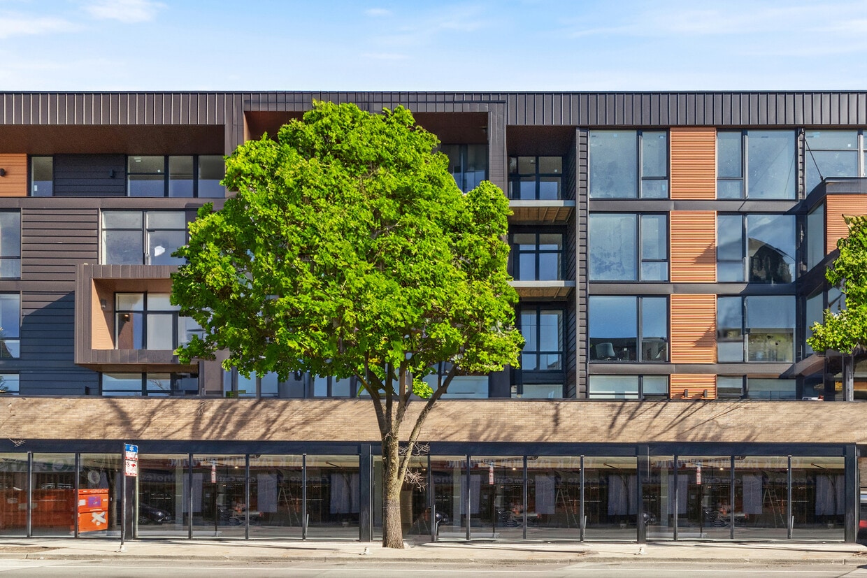 Foto principal - 4513 N Clark St